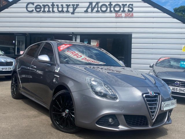 2012 12 Alfa Romeo Giulietta 2.0 JTDM-2 VELOCE 140 5dr - GLASS ROOF