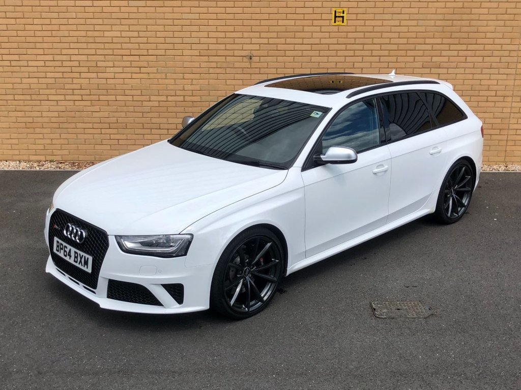 USED 2015 64 AUDI A4 4.2 RS4 AVANT FSI QUATTRO 5d 444 BHP 