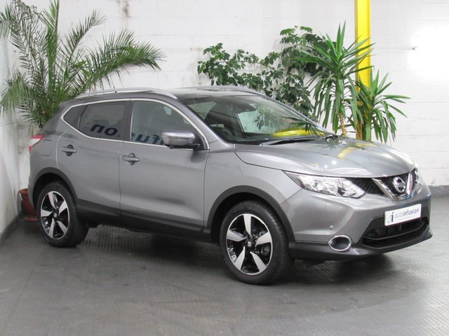 2017 17 Nissan Qashqai 1.2 DIG-T N-Vision 5dr (18in Alloys)