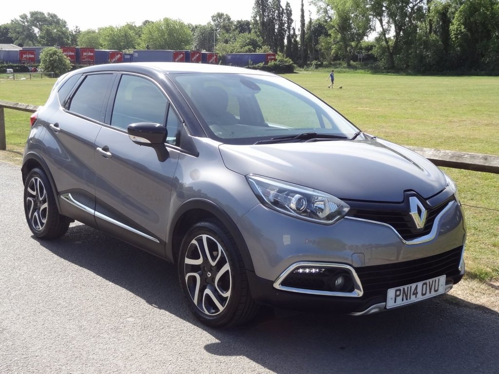 View our RENAULT CAPTUR