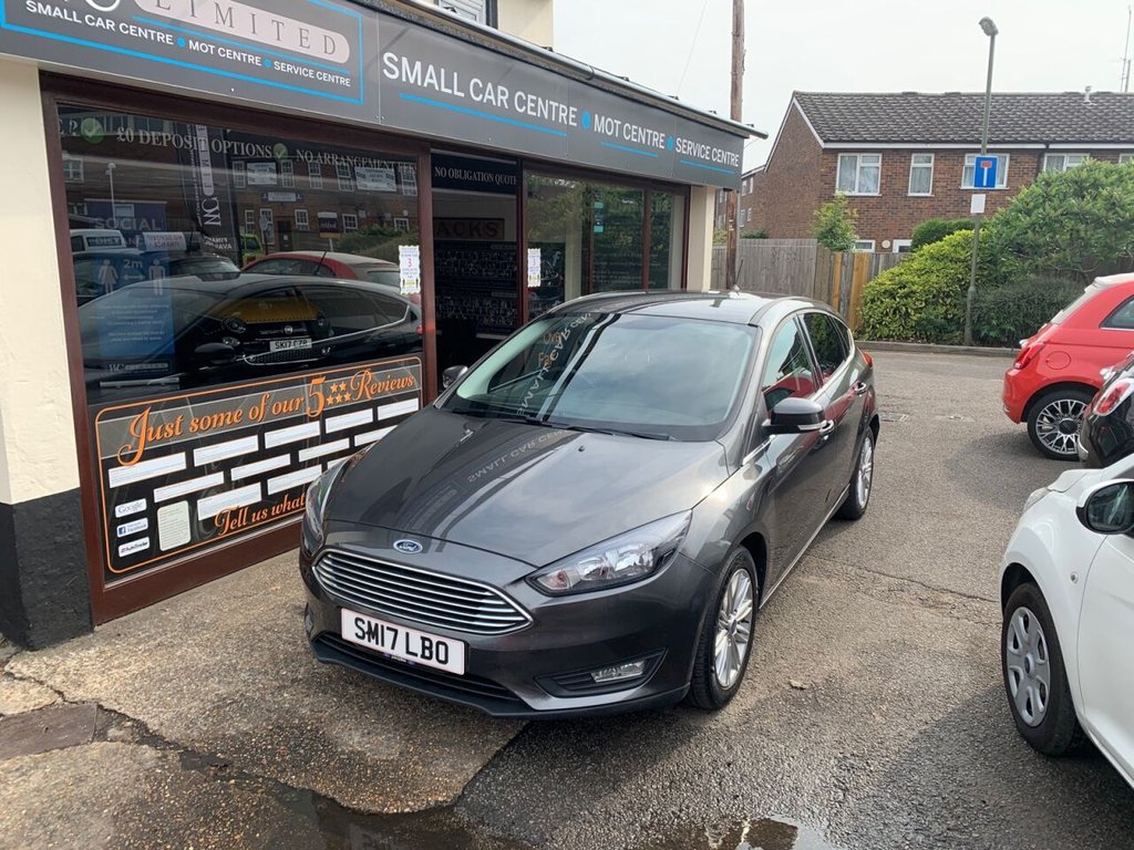 View our FORD FOCUS