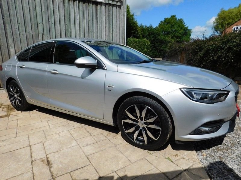 View our VAUXHALL INSIGNIA