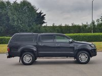 USED 2015 65 TOYOTA HI-LUX 3.0 INVINCIBLE 4X4 D-4D DCB 169 BHP SAT NAV + LEATHER ** NO VAT **
