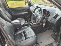 USED 2015 65 TOYOTA HI-LUX 3.0 INVINCIBLE 4X4 D-4D DCB 169 BHP SAT NAV + LEATHER ** NO VAT **