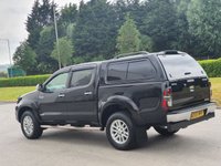 USED 2015 65 TOYOTA HI-LUX 3.0 INVINCIBLE 4X4 D-4D DCB 169 BHP SAT NAV + LEATHER ** NO VAT **