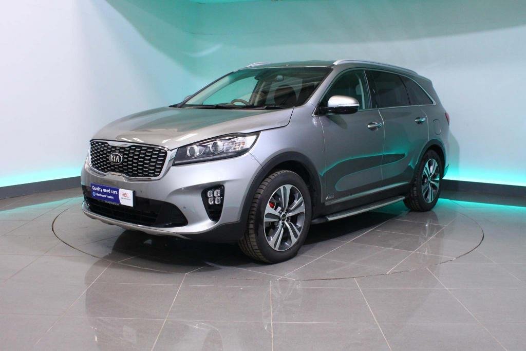 View our KIA SORENTO