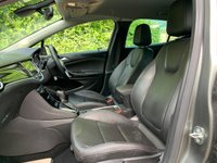 USED 2017 17 VAUXHALL ASTRA 1.4 ELITE NAV S/S 5d 148 BHP 