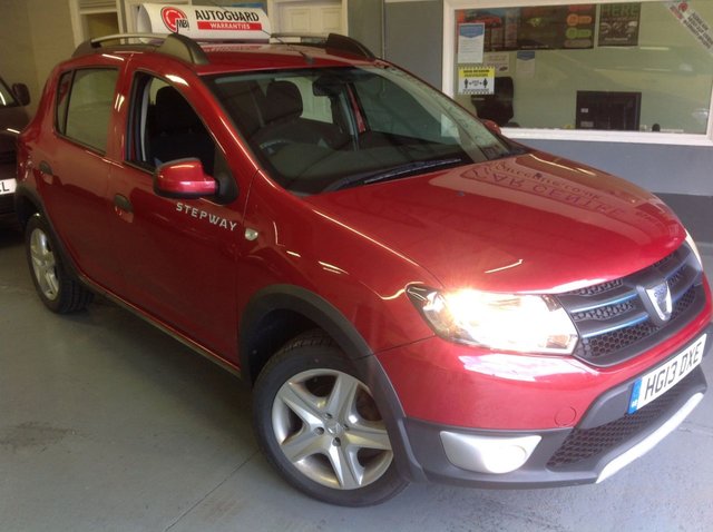 2013 13 Dacia Sandero 0.9 STEPWAY LAUREATE TCE 5d 90 BHP