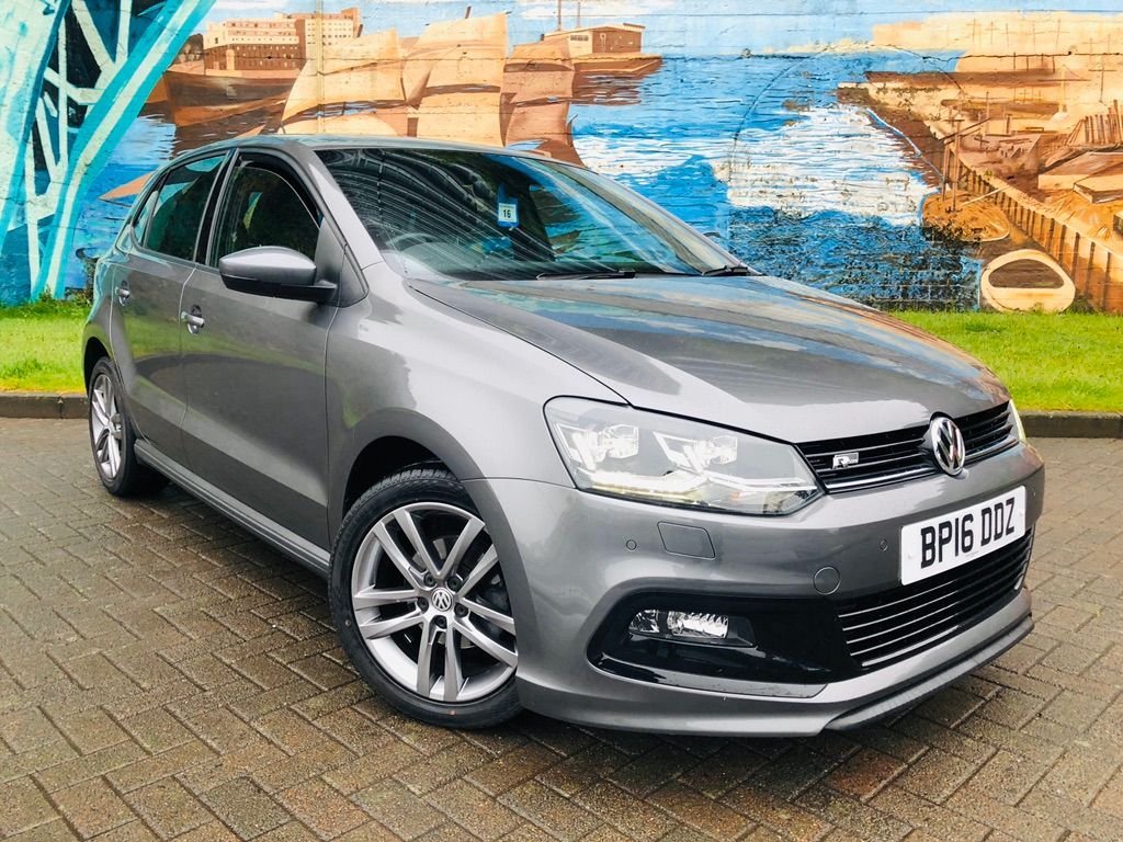 View our VOLKSWAGEN POLO