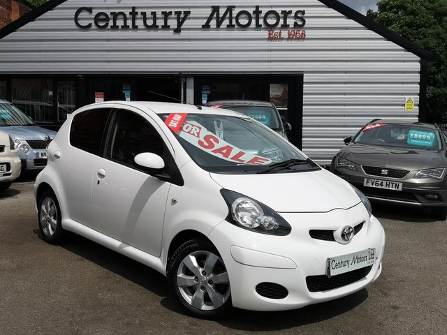 2011 61 Toyota Aygo 1.0 VVT-I GO 5dr - SAT NAV