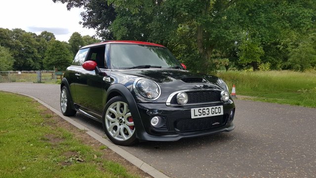 2014 63 MINI Hatch John Cooper Works 1.6 JOHN COOPER WORKS 3d 208 BHP