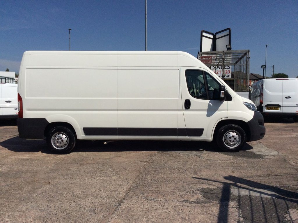 View our CITROEN RELAY