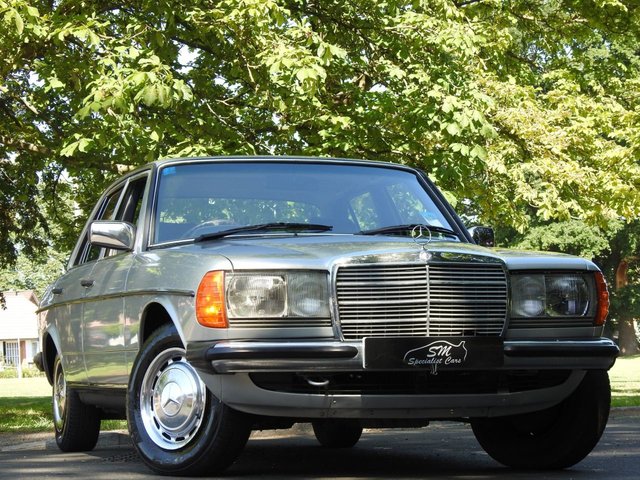 1985 A Mercedes-Benz 230 2.3 230 E 4d 136 BHP