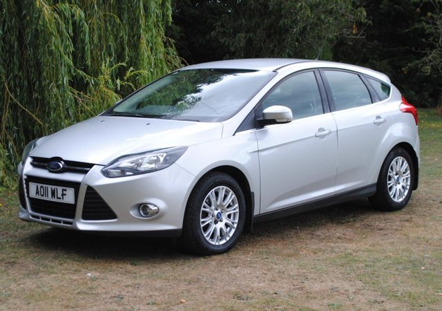 2011 11 Ford Focus 1.6 TITANIUM 5d 124 BHP