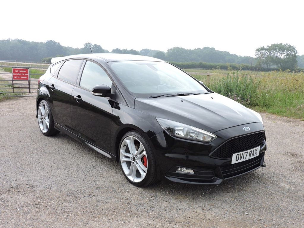View our FORD FOCUS