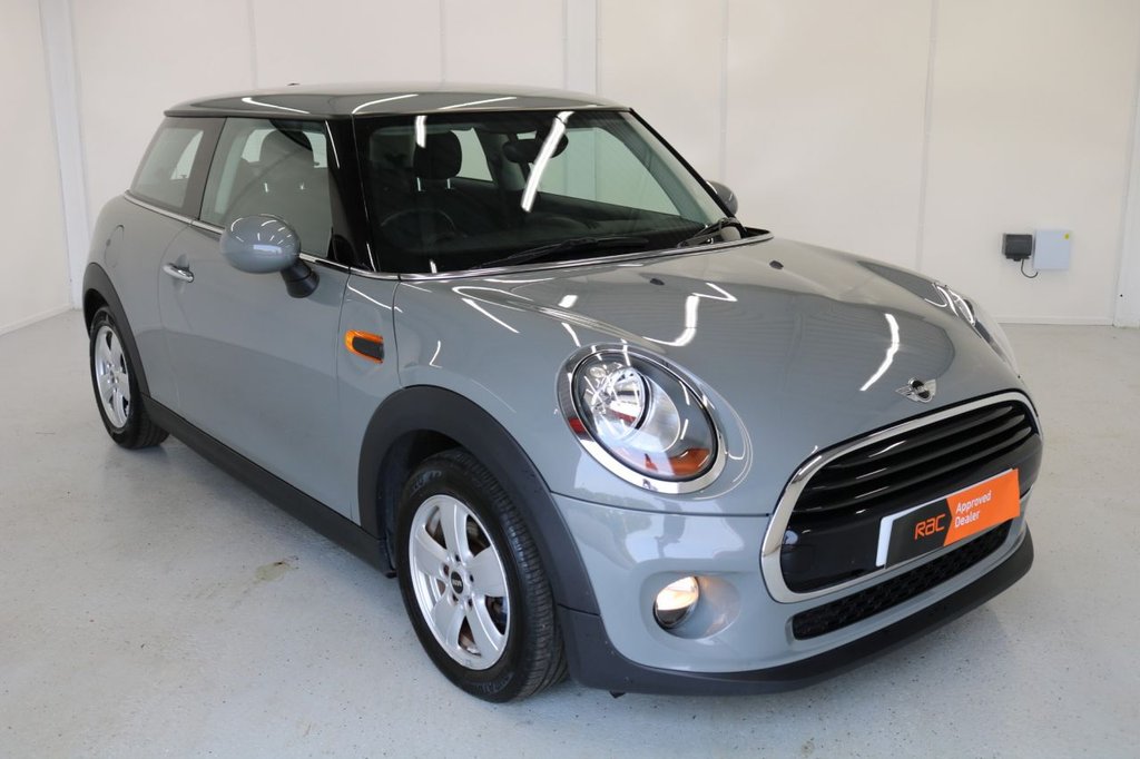 View our MINI HATCH COOPER