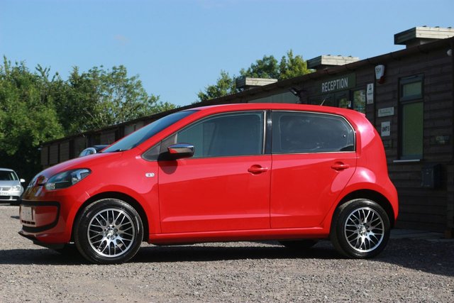 2013 13 Volkswagen Up 1.0 MOVE UP 5d 59 BHP