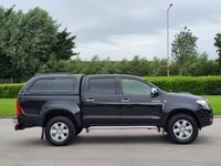 USED 2011 11 TOYOTA HI-LUX 3.0 INVINCIBLE 4X4 D-4D DCB 169 BHP PRICE 9250+ VAT 1850 TOTAL =111000
