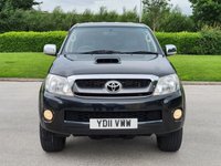 USED 2011 11 TOYOTA HI-LUX 3.0 INVINCIBLE 4X4 D-4D DCB 169 BHP PRICE 9250+ VAT 1850 TOTAL =111000