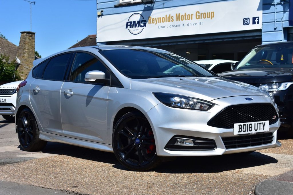 View our FORD FOCUS
