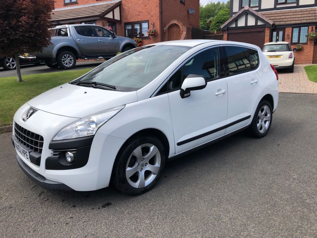 View our PEUGEOT 3008