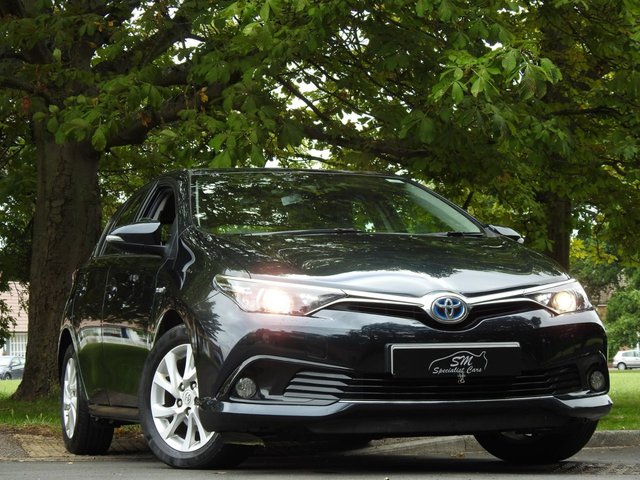 2017 17 Toyota Auris 1.8 VVT-I BUSINESS EDITION TSS 5d 99 BHP