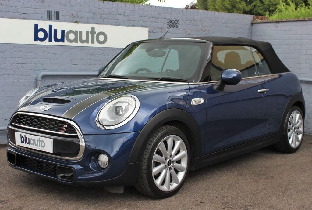 View our MINI CONVERTIBLE