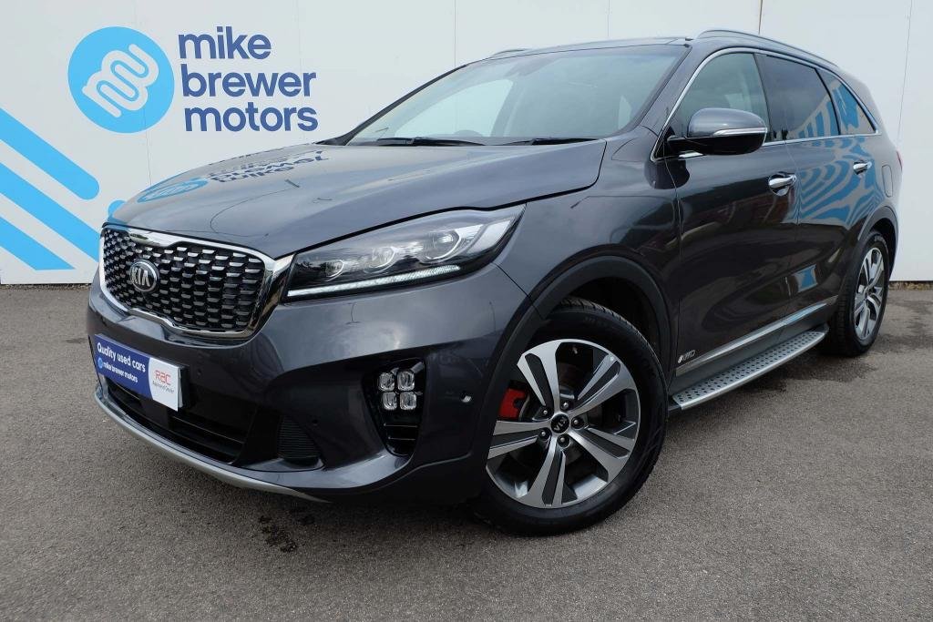 View our KIA SORENTO
