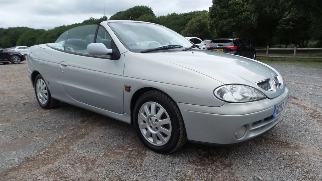 View our RENAULT MEGANE