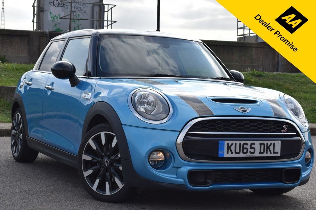 View our MINI HATCH COOPER