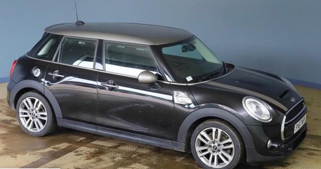 2017 67 MINI Hatch Cooper 2.0 COOPER S SEVEN 5d 189 BHP