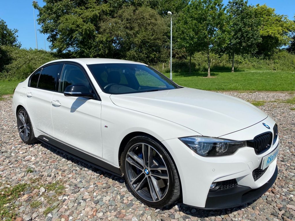 View our BMW 3 SERIES
