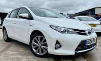 USED 2014 64 TOYOTA AURIS 1.8 EXCEL VVT-I  PANORAMIC SUNROOF 1 FORMER KEEPER+FSH 5STAMPS+2 KEYS+ALLOY WHEELS+AIR CONDITIONING+PARKING SENSORS+&pound;20 ROAD TAX+MEDIA+REVERSE CAMERA+FOLDING MIRRORS+2 KEYS+PANORAMIC SUNROOF