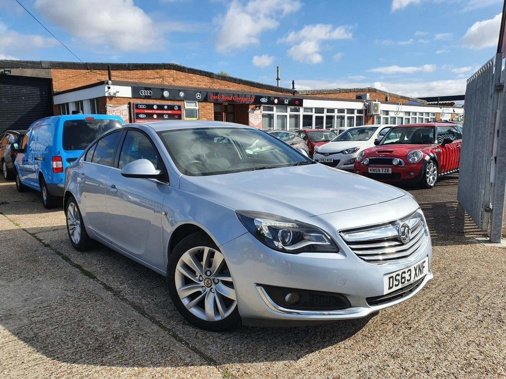 View our VAUXHALL INSIGNIA