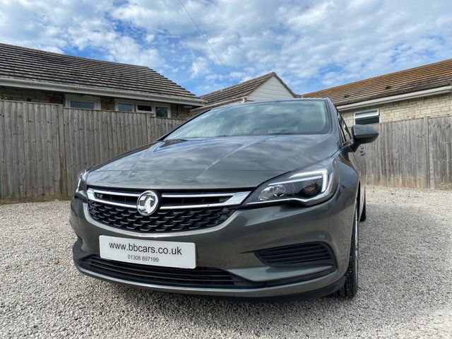 2017 17 Vauxhall Astra 1.0 TECH LINE ECOFLEX S/S 5d 104 BHP