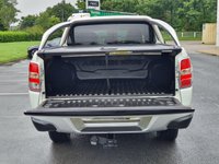 USED 2015 65 MITSUBISHI L200 2.4 DI-D 4X4 BARBARIAN DCB 178 BHP 3 MITSUBISHI DEALER STAMPS IN BOOK