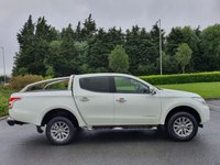 USED 2015 65 MITSUBISHI L200 2.4 DI-D 4X4 BARBARIAN DCB 178 BHP 3 MITSUBISHI DEALER STAMPS IN BOOK