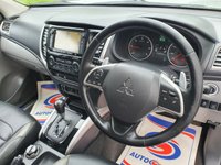 USED 2015 65 MITSUBISHI L200 2.4 DI-D 4X4 BARBARIAN DCB 178 BHP 3 MITSUBISHI DEALER STAMPS IN BOOK