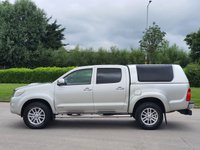 USED 2014 64 TOYOTA HI-LUX 3.0 INVINCIBLE 4X4 D-4D DCB 169 BHP FRONT HEATED SEATS  +  SAT NAV