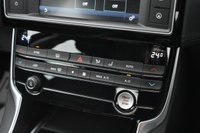 USED 2016 65 JAGUAR XE 2.0 PORTFOLIO 4d 161 BHP BEAUTIFUL EXAMPLE JUST ARRIVED JUST SERVICED VALUE