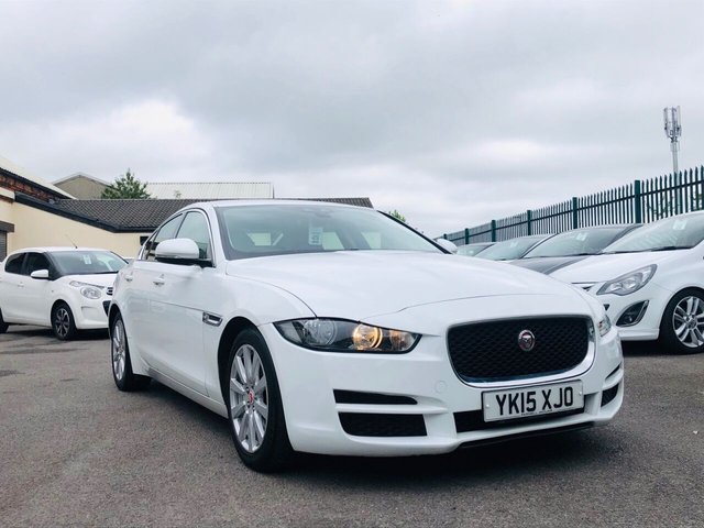 2015 15 Jaguar Xe 2.0 SE 4d 178 BHP