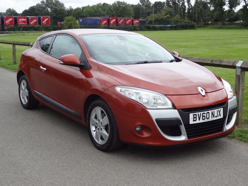 View our RENAULT MEGANE