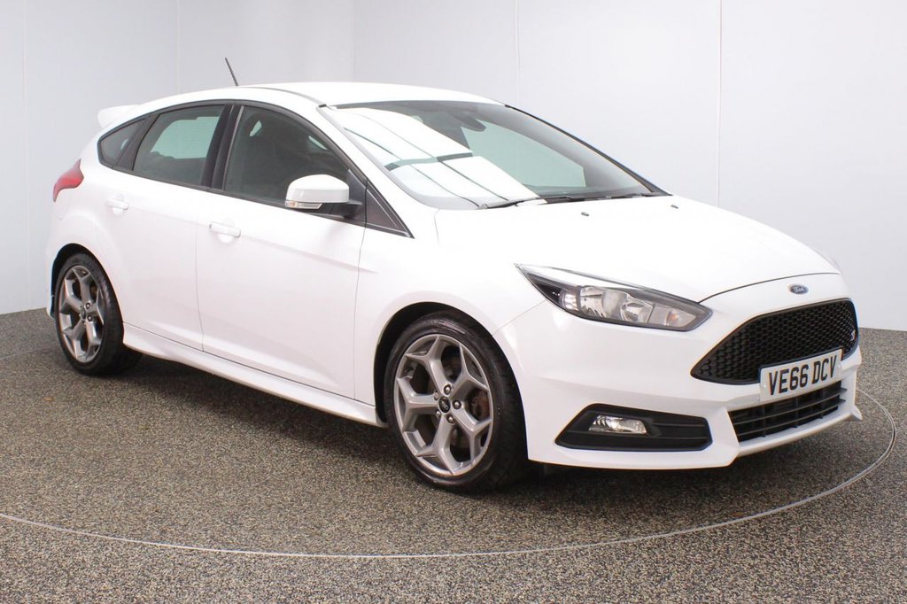 View our FORD FOCUS