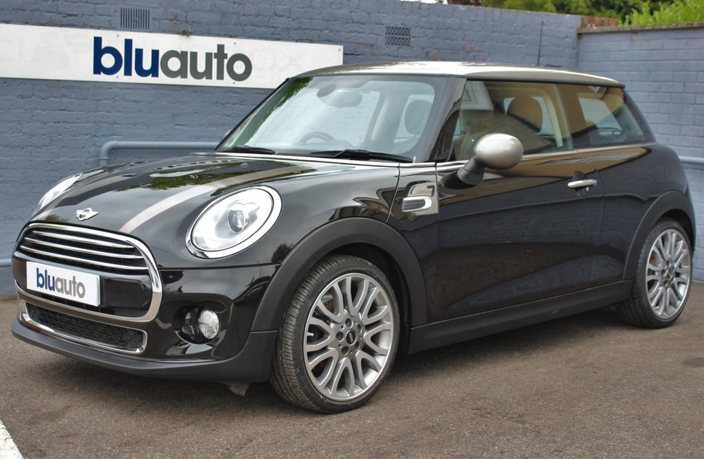 View our MINI COOPER
