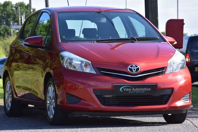 2012 12 Toyota Yaris 1.3 VVT-I TR 5d 98 BHP