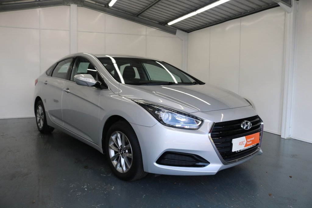 View our HYUNDAI I40