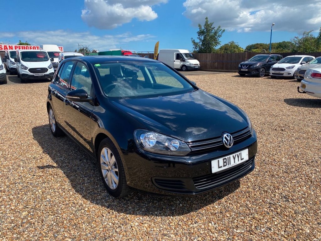 View our VOLKSWAGEN GOLF