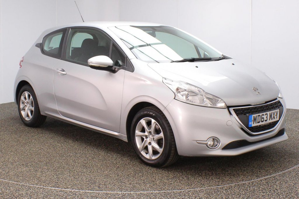 View our PEUGEOT 208