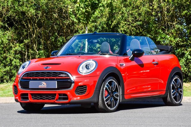2017 17 MINI Convertible 2.0 JOHN COOPER WORKS 2d 228 BHP