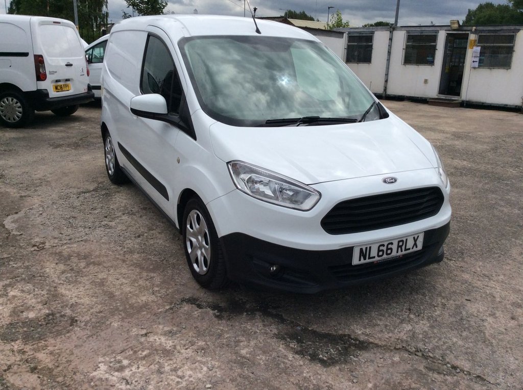 View our FORD TRANSIT COURIER